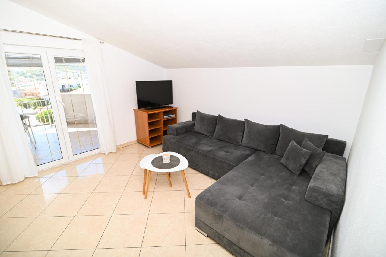 Apartmani Adria Trogir Buitenkant foto