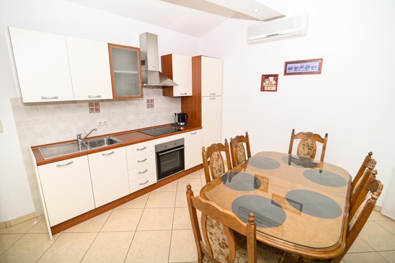 Apartmani Adria Trogir Buitenkant foto