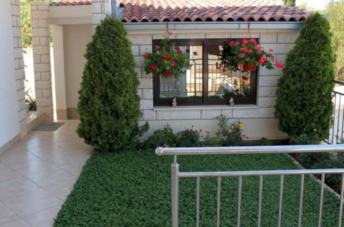 Apartmani Adria Trogir Buitenkant foto