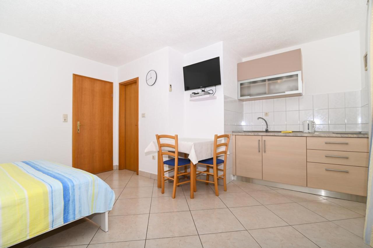 Apartmani Adria Trogir Buitenkant foto