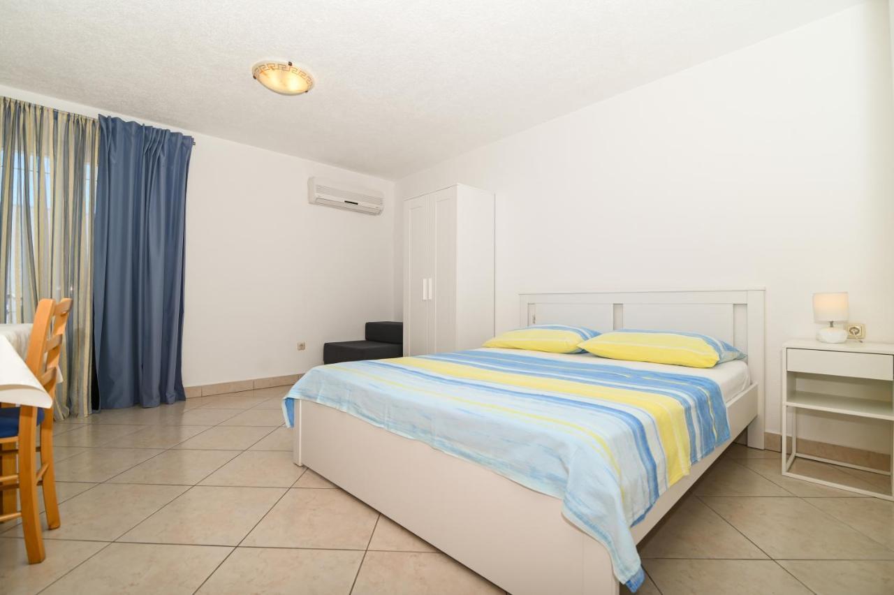 Apartmani Adria Trogir Buitenkant foto