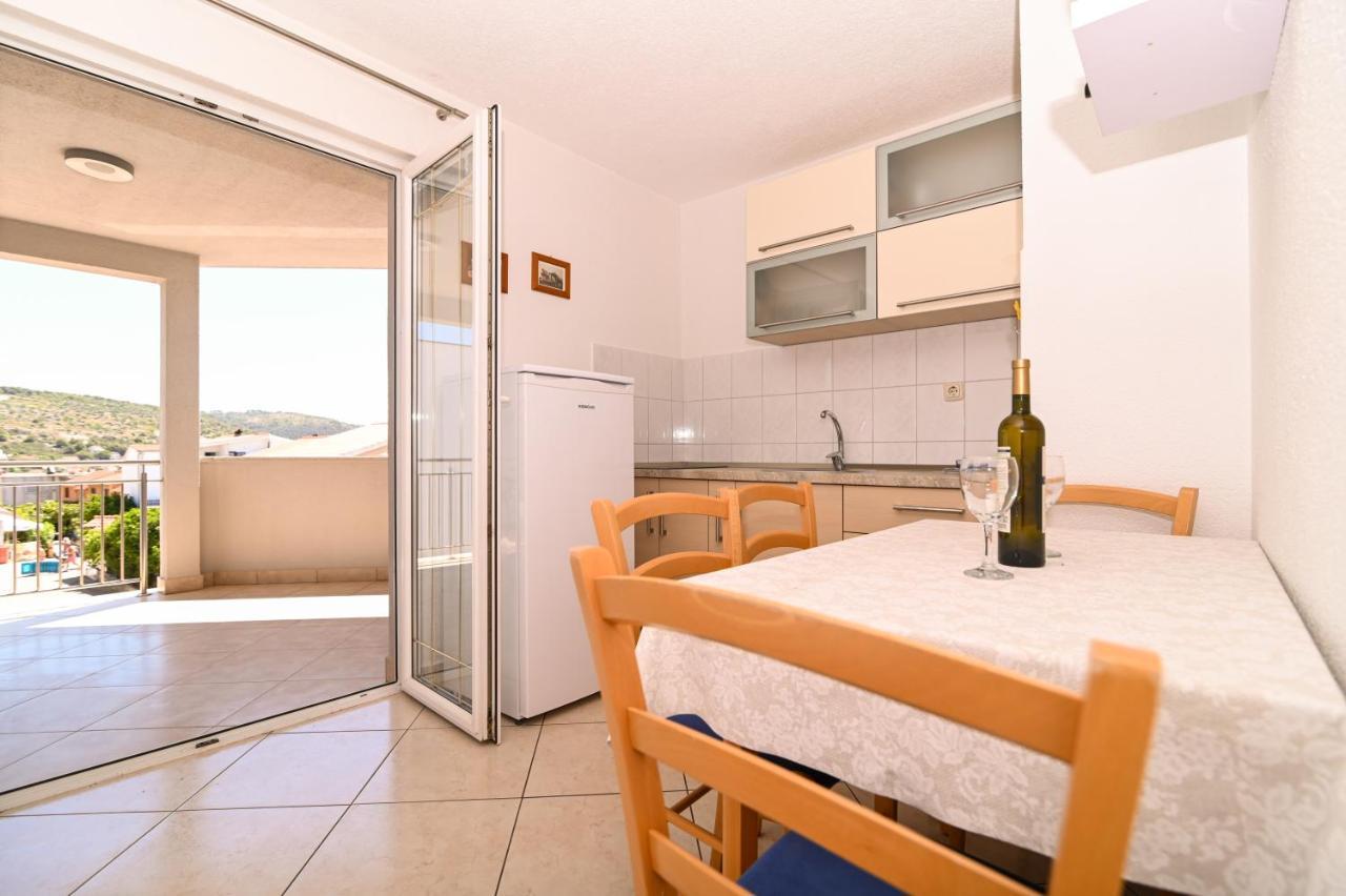 Apartmani Adria Trogir Buitenkant foto